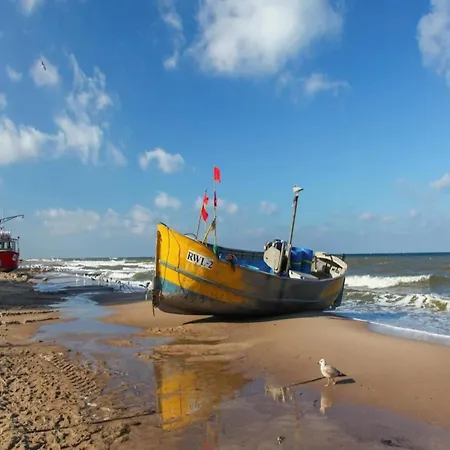 In Near Baltic Sea, Cleaning Included Semesterbostad *